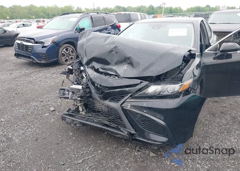 2023 Toyota Camry Se z USA, uszkodzony, nr VIN 4T1S11AK4PU101102